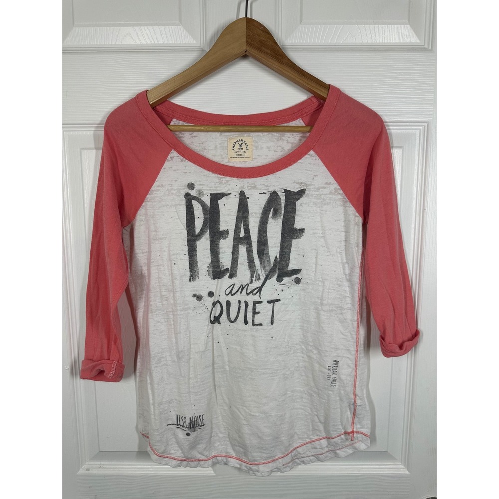 American Eagle T-Shirt Womens Medium Peace and Quiet Raglan Graphic Tee 7440